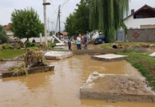 Varrosen viktimat e para të përmbytjeve në Shkup