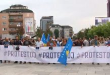 Protestat kundër korrupsionit, çdo ditë më masive
