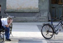 Të rinjtë kosovarë pa perspektivë, por jo të pashpresë