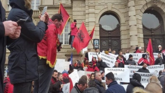 proteste
