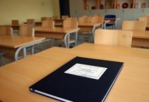 Vidhen 19 ditarë në shkollën e mjekësisë në Pejë