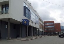 Vdes punëtori i administratës së Kuvendit në vend të punës