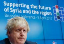 Boris Johnson anulon udhëtimin Rusi pas sulmeve ajrore amerikane në Siri