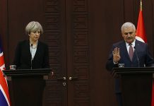 Kryeministri turk vazhdon vizitën në Londër