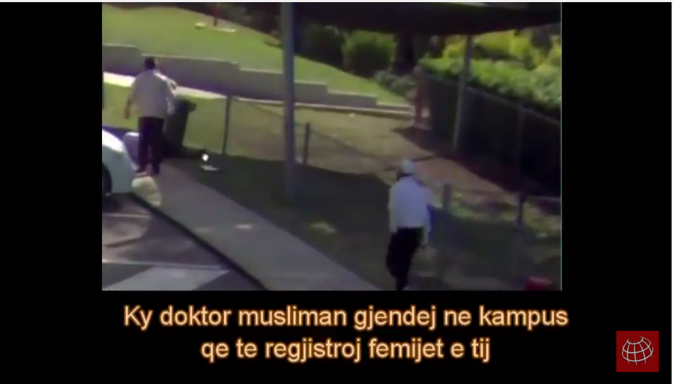Doktori musliman i shpëton jetën një punëtori, e tëra regjistrohet në VIDEO