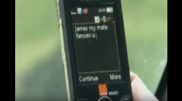 Mos shkruaj SMS duke vozitur makinën (VIDEO)