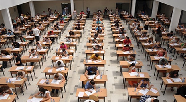 Mbi 23 mijë nxënës i nënshtrohen sot Provimit të Maturës Shtetërore