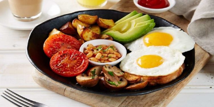 20180130-veggie-breakfast-two-eggs079-lrj-750x375