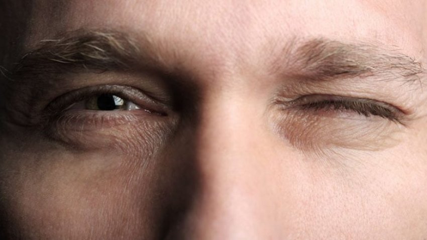 auto_gty_210820_man_winking_800x450-780x4391630931532