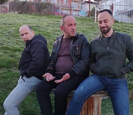 Ue Ue Show – Do njerëz që fshihen krejt para iftarit