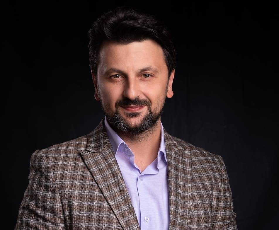 Latif Mustafa