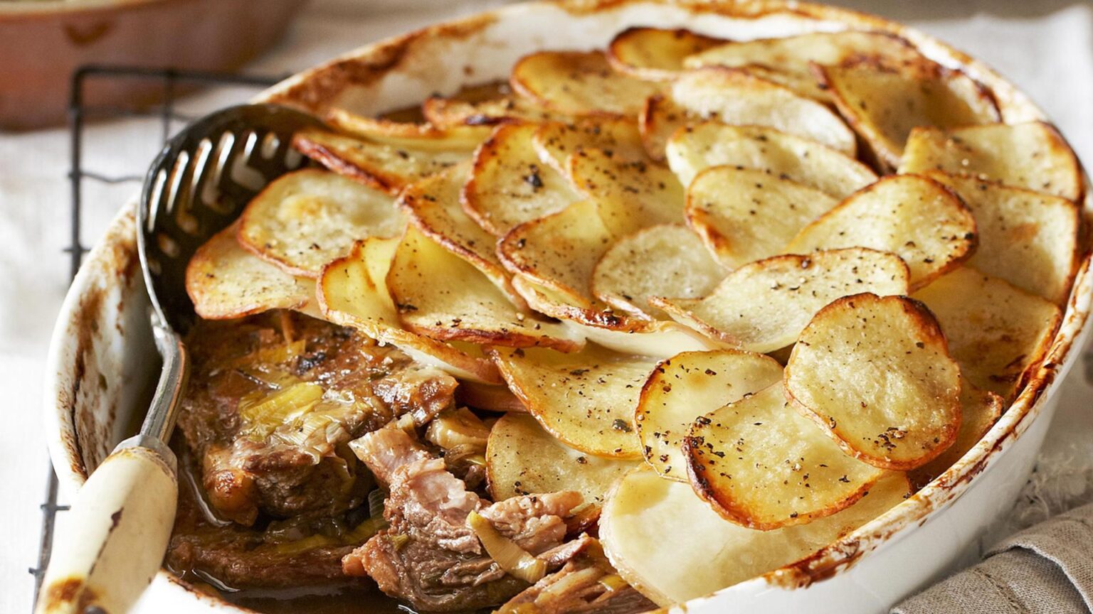 potato-topped-lamb-casserole-97318-1-1536x864