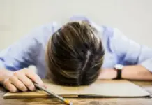 Ndiheni të lodhur pa asnjë arsye? Ja çfarë po përpiqet t’ju tregojë trupi juaj