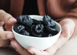 Gjashtë ushqime që lehtësojnë natyrshëm kapsllëkun, përfshijini në dietën tuaj