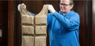 Ankandi i Titanik/ Jeleku i shpëtimit i anijes ‘fatkeqe’ shitet për 670 mijë paundë