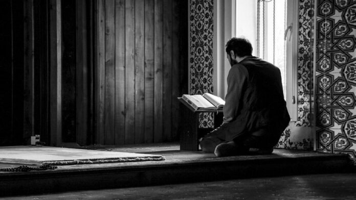 lexim kurani xhami njeriu