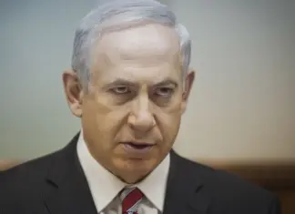 Precedenti politik: ftesa korteziale që pasohet nga paralajmërimi për arrestim(!)