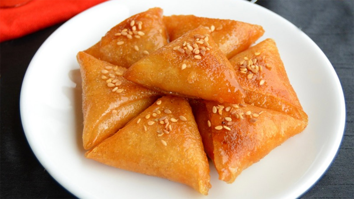 Trigonaa