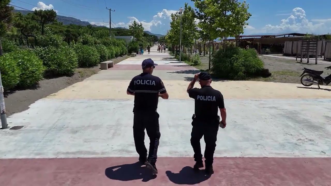 Policia.-11