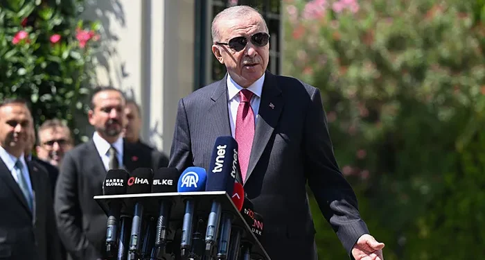 0x0-son-dakika-baskan-erdogandan-cuma-namazi-sonrasi-aciklamalar-ayasofyayi-acmak-bize-nasip-oldu-1784901855843-700x375