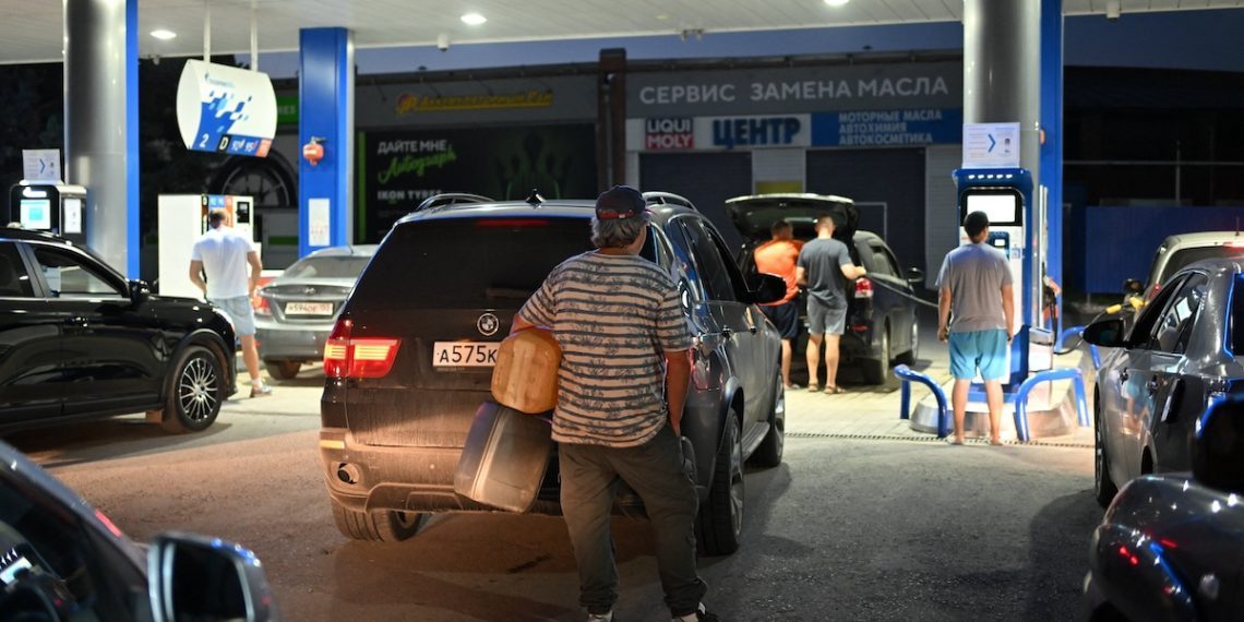 1783675538-2026-07-06T185742Z_1751604580_RC2I8MAR6LMM_RTRMADP_3_UKRAINE-CRISIS-OMSK-FUEL-1140x570
