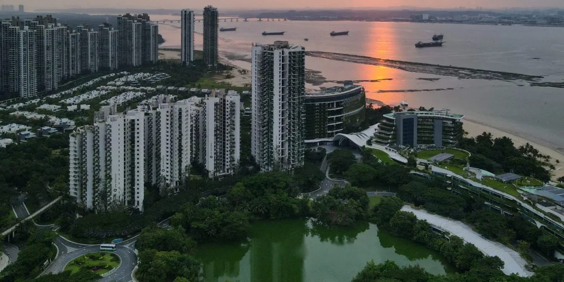 An-aerial-view-of-Forest-City-the-Chinese-backed-development-project-in-Malaysias-Johor-state-1-September-2023-AFP.jpg-1140x570