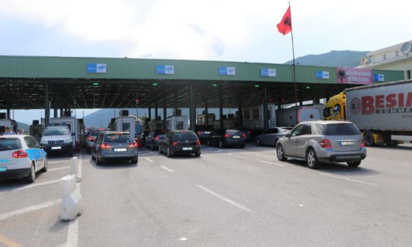 morine-kufiri-shqiperi-600x360-1