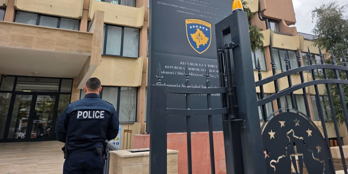Arrestohet një person i dyshuar për krime lufte kundër popullsisë civile në Zubin Potok