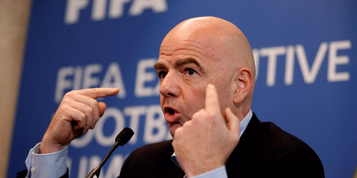 Infantino sërish pjesë e një skandali tjetër të FIFA-së