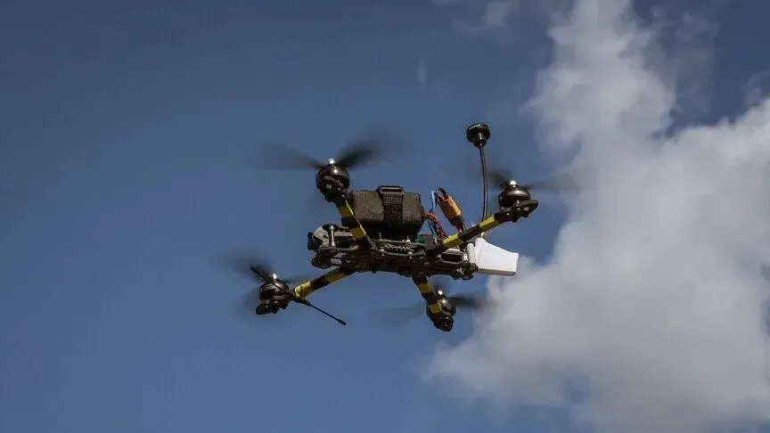 dronët FPV
